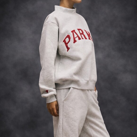 Parker College Style Crew Neck Grey Sweatshirt with Dark Red Logo 🎓✨ - Picture 9 of 9